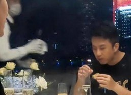 娱乐吃瓜酱我的人间烟火,跟随娱乐吃瓜酱探寻娱乐圈的酸甜苦辣